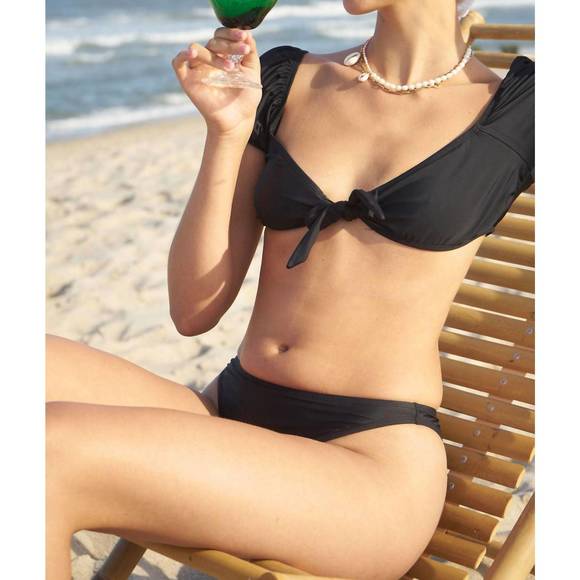 NEW OLIVE SURF the breelyn bikini top in black - Picture 2 of 3